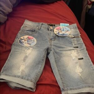 #76. Girls kroix jeans size small NWT 7 NWT